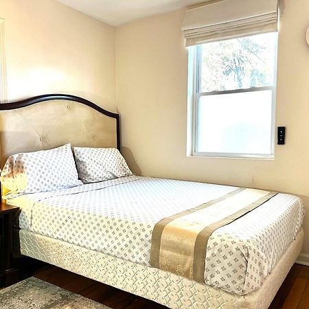 Aloha Homestay Falls Church Exterior foto